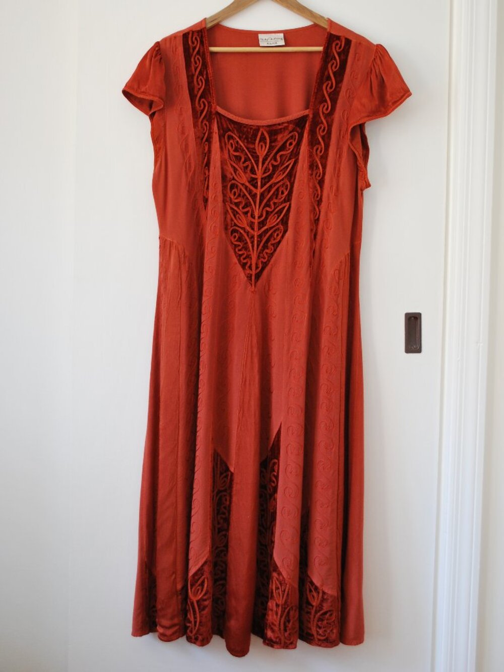 Holy Clothing Isolde Maxi Dress | Harvest Auburn | XL/1X